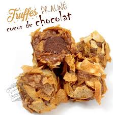 Truffes Au Praline Coeur De Chocolat Et Crepes Dentelles Recette Mignardise Truffe Recette Truffes Au Chocolat
