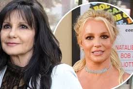 Törende eksik olanlar arasında gelin kitty'nin. Swzpdlklm4ieam