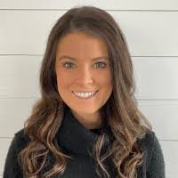 Amanda Paolini's Instagram, Twitter & Facebook