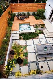 This Small Backyard In San Francisco Was Designed For Entertaining Small Backyard Landscaping Backyard Backyard Landscaping Designs
