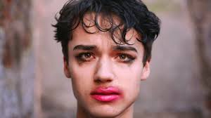 Adobe s'engage pour une plus grande représentation des personnes  transgenres sur ses photos de stock