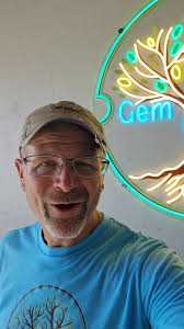 DONUT PEACHES ARE READY! This sweet white unique shaped peach is a do not  miss!!!! 2.75lb for upick, 3.25 lb picked. Some 2nds available.