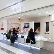 le bar a ongles so ouest bar a ongles les salons de manucure salon de coiffure chic