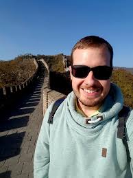 Thomas Bolding, Teacher of English Greetings! I am from Belleville,  Illinois, a semi-quiet small city