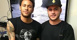 Along with the trophy design, neymar opted to add three swallows behind his left ear with the birds said to signify 'honour, respect, courage. Barcelona Superstar Neymar Shows Off New Tattoo Of Son And Then Inks Tattoo Artist Himself Mirror Online