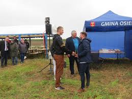 19-letni Adrian Soliński od dziecka fascynuje się rolnictwem. Zorganizował  Powiatowy Dzień Kukurydzy w Kolonii Osiek