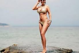 Speram ca aici sa gasiti orice informatie doriti sa aflati despre ea. Anamaria Prodan Es Una Exmodelo Playboy Que Desea Salvar A Un Equipo De La Desaparicion Tendencias Instagram Curiosidades De Futbol Futbolred