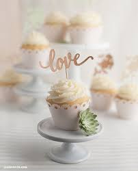 Diy Wedding Cake And Cupcake Topper Lia Griffith Diy Wedding Cake Wedding Cake Topper Diy Diy Cake Topper