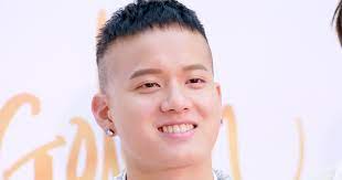 Find and save images from the peniel ♥ btob collection by eloisa (helloeloisa) on we heart it, your everyday app to get lost in what you love. Btob Peniel Shows Up At 2018 Golden Disc Awards With Hair And Twitter Went Crazy