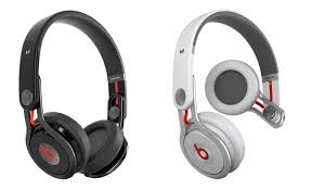 Um ano e milhares de protótipos depois, estamos orgulhosos em apresentar um dos mais leves e barulhentos headphones já criados. Beats Mixr Monster Beats Mixr Audiofanzine