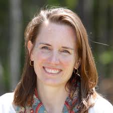 Nicole Poulton's Instagram, Twitter & Facebook