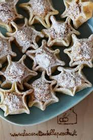 Tra i dolci tipici marocchini non si può non accennare alla shebakia, una ricetta molto calorica che viene preparata soprattutto durante il ramadan, essendo sostanziosa. Knidlettes Piccoli Cestini Alle Mandorle La Casetta Delle Pesche