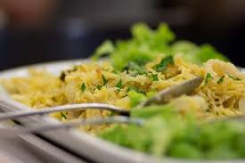 Morue A Bras Bacalhau A Bras Est Un Plat Typique Portugais De La Morue Etant L Un Des Plats Les Plus Popu Plat Typique Portugais Morue Plat Typique Espagnol