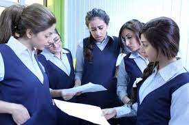 صور بنات ثانوي اجمل ذكريات الثانويه لفتايات بالزي الثانوي جميله جدا صور حزينه