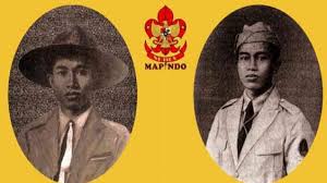 Para pandu nama kecil dari baden powell adalah ste, stepe atau stephenson dan beliau baru dipanggil robert atau sir robert setalah mendapat gelar kesatria. Menilik Kiprah Dokter Moewardi Bapak Pandu Indonesia Siedoo