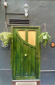 Au N 12une Porte Qu On A Deliberement Cree Et Voulue Verte Et Jolie Ca Sent La Renovation Ecologique Door Paris Beautiful Doors Entry Doors Cool Doors