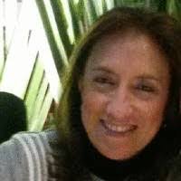 Doris Leyva's Instagram, Twitter & Facebook