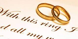 Great Idea For The Classic Ring Picture On Top Of The Vows