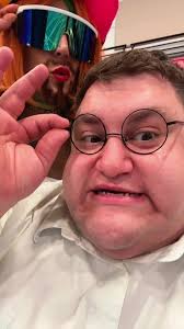 Live from @bigeventny with @reallifeloisgriffin #robfranzese  #reallifepetergriffin #reallifeloisgriffin #mandyland #bigeventny #wwe #wwf  #tna #nxt #aew