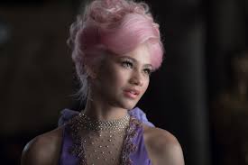 • 56 млн просмотров 5 лет назад. Zendaya Transforms Into A Circus Aerialist In The Greatest Showman Gist