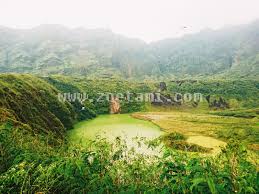 Informasi tiket masuk dan tarif twa gunung papandayan. Menikmati Bentang Alam Dari Atap Tasikmalaya Info Gunung Galunggung Terlengkap Zoetami