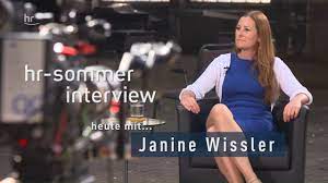 Parteivorsitzende, im interview mit moderator erhard scherfer am zweiten tag des parteitags die. Sommerinterview Mit Janine Wissler Die Linke Politik Youtube