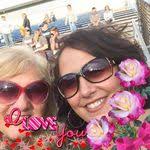 Donna Panetta's Instagram, Twitter & Facebook