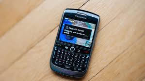Press the lock button at the top of the device to wake the device or put in sleep mode. Telephone Manufactured By Research In Motion Blackberry With Full Qwerty Editorial Image Image Of Business Concepts 178072880