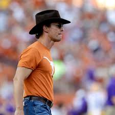 Последние твиты от matthew mcconaughey (@mcconaughey). Matthew Mcconaughey The Bridge To A Better America Or Actual Bridge Vanity Fair