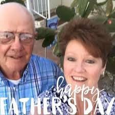 Wayne Brackett's Instagram, Twitter & Facebook