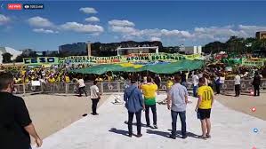 Hoje tem manifestação ás 10:00 horas no centro financeiro de sorocaba. Bolsonaro Marca Presenca Em Manifestacao Com Milhares De Pessoas No Df