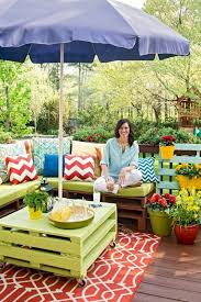 25 Easy And Cheap Backyard Seating Ideas Yard Surfer In 2020 Backyard Seating Pallet Furniture Outdoor Patio Set