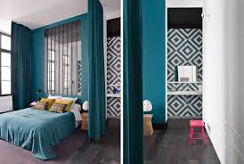 Décoration salon rouge et beige modifier sa déco peut éventuellement devenir un vrai problème. La Couleur De L Annee Bleu Paon Ou Bleu Canard Turbulences Deco