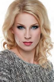 ALL THAT GLITTERS SAGES OVER 70 NEW HOME STORES EASY ENTERTAINING SLEEK  RETREAT