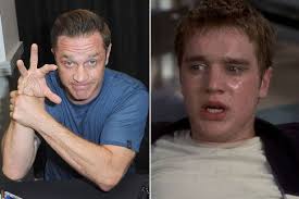 With devon sawa, ali larter, kerr smith, kristen cloke. Coronavirus Final Destination Star Copies Infamous Scene From Movie To Survive Pandemic Mirror Online