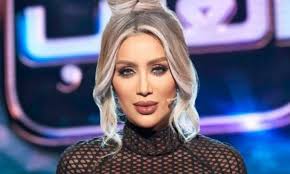 ممثلة ومغنية مصرية، شاركت في برنامج ستار أكاديمي 5، ثم دخلت مجال التمثيل عن طريق فيلم عمر وسلمي 2. Ù…Ø§ÙŠØ§ Ø¯ÙŠØ§Ø¨ Ù„Ù† ØªÙ†Ø³Ù‰ Ø§Ù„Ø§Ù†ÙØ¬Ø§Ø± ÙˆØªØ­ÙŠÙŠ Ø§Ù„Ù„ÙŠÙ„Ø© Ø¹Ù…Ù„Ø§ ÙˆØ·Ù†ÙŠØ§ Ø®ÙŠØ±ÙŠØ§ Ø§Ù„Ù‚Ø¯Ø³ Ø§Ù„Ø¹Ø±Ø¨ÙŠ