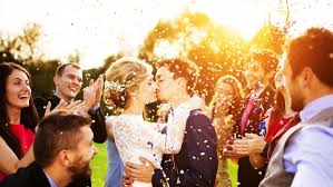 32 romantic dresses to wear to a wedding—because the season is upon us you've got options, no matter the dress code. 7 Things You Should Wear To A Wedding And 7 Things You Shouldn T