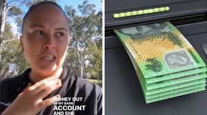 Australia banks go Cashless: Queensland mum Taryn Comptyn told she can't  withdraw cash from bank
