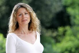 Se la chiamiamo amanda, il cognome è mio, chiese stefania sandrelli e gino paoli accettò. Amanda Sandrelli Eta Marito Figli Malattia Figlia Di Gino Paoli Curiosita
