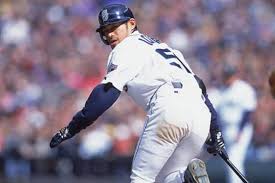 イチロー 伝説のメジャー最多安打262本 2004年成績や記録の凄さ 海外の反応 Spoblo Players File