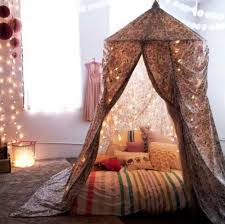 There are 2 boho style living room. Easy Diy Canopy Reading Nook Your Projects Obn