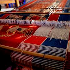 Indonesia dikenal dengan negara yang mempunyai suku bangsa dan budaya yang beragam. Launching Tenun In Hidupkan Tradisi Masyarakat Sumba Blog Insan Bumi Mandiri