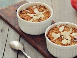 Recette Crumble A L Amande Nectarine Et Noisette Supertoinette Recette En 2020 Recette Crumble Crumble Nectarine