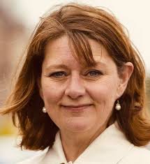 LeanneWood Defends Poll Credibility Amid Labour Slump Claims 🏴󠁧󠁢󠁷󠁬󠁳󠁿 Leanne  Wood has pushed back against claims that a recent ITV/YouGov poll showing a  dramatic fall in Labour support in Wales is “fake,”