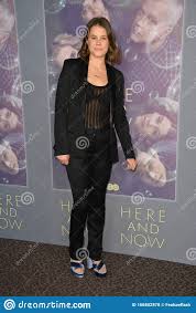 Sosie bacon, unlike most ladies in hollywood, is not fond of makeup and shoes with high heels and as a result, she had to put in a lot of time practising for the miss golden globe competition. Sosie Bacon Editorial Stock Photo Image Of Fashion 166802878