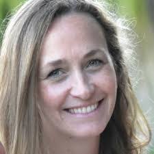 Denise Fusilier's Instagram, Twitter & Facebook