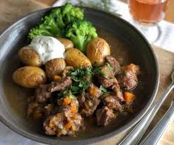 Aus Dem Crockpot Express Rehragout Nach Jamie Oliver Langsam Kocht Besser Rezept Slow Cooking Langsam Kocht Besser Rezepte