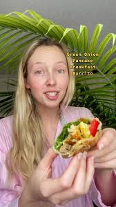 This thing is ridiculous!! 🌯 Breakfast burritos are my favorite so i love  this upgrade with green onion pancake and cheesy hash brown 🤤  #breakfastburrito #greenonionpancake #hashbrowns4life ...