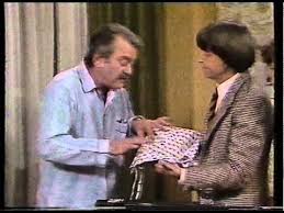 Maybe you would like to learn more about one of these? El Show De Carlitos Bala Sketch Vendedor Youtube