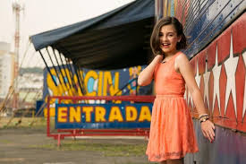 Caras Klara Castanho No Circo Producao De Carlos Henrique Duarte Celebrities Caras Castanho E Eventos